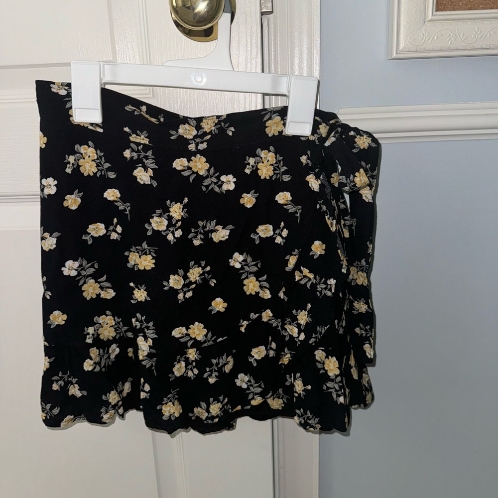 Hollister Skirt